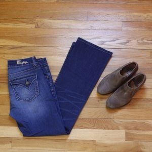 Boot cut jeans